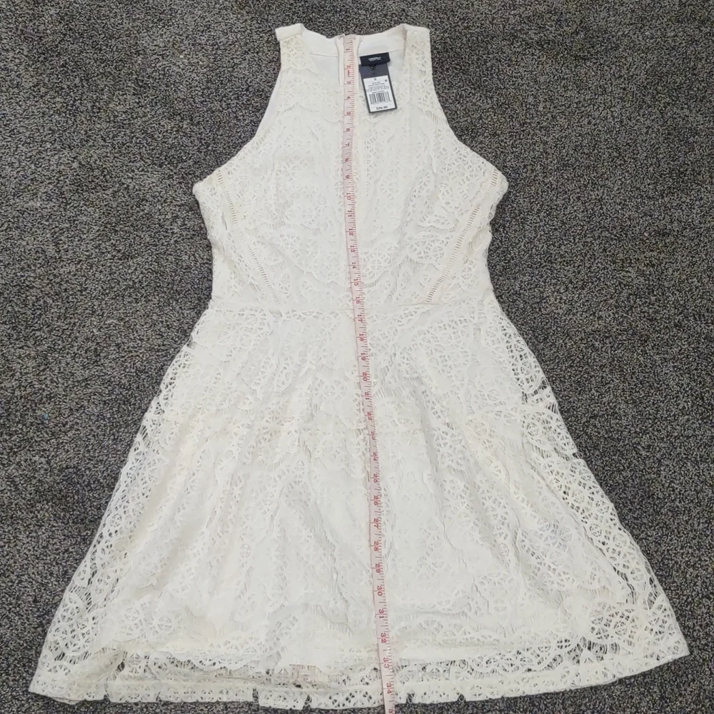 lacy dress - Picture 7 of 7